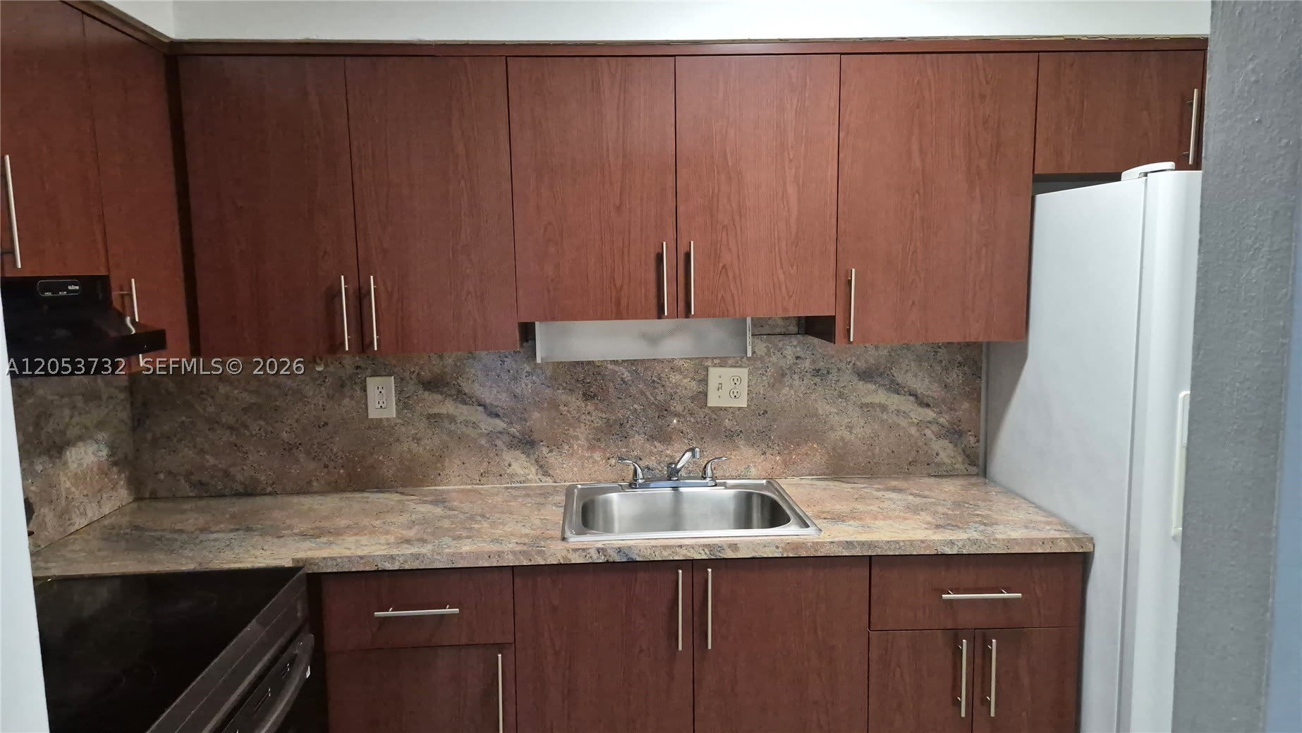 7220 Pembroke Rd – photo 2