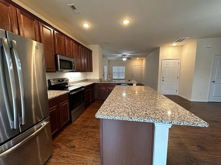 5512 John Mcdowell Pl – photo 3