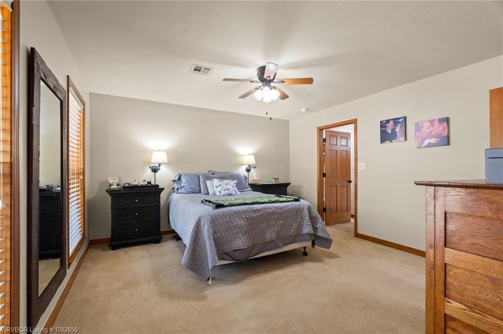 1450 Ulmer ST – photo 5