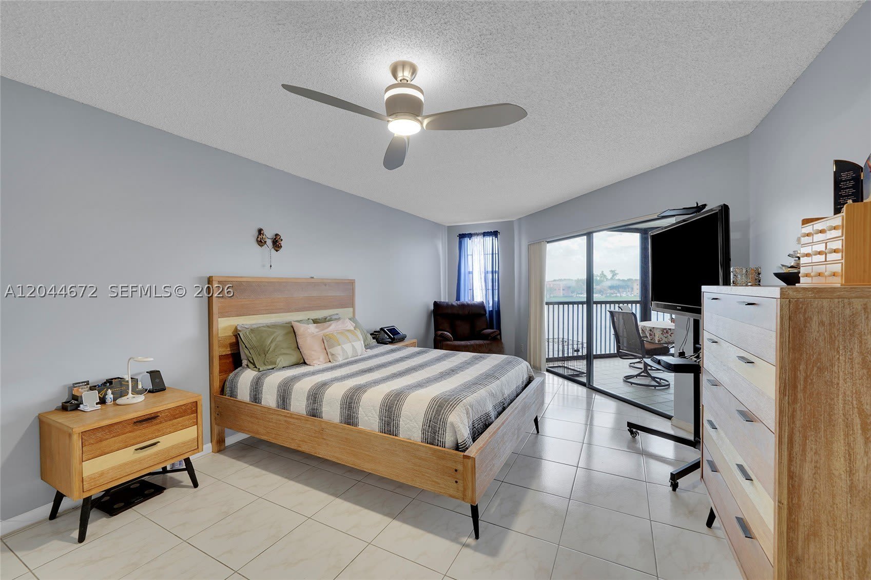 7250 Fairfax Dr – photo 4