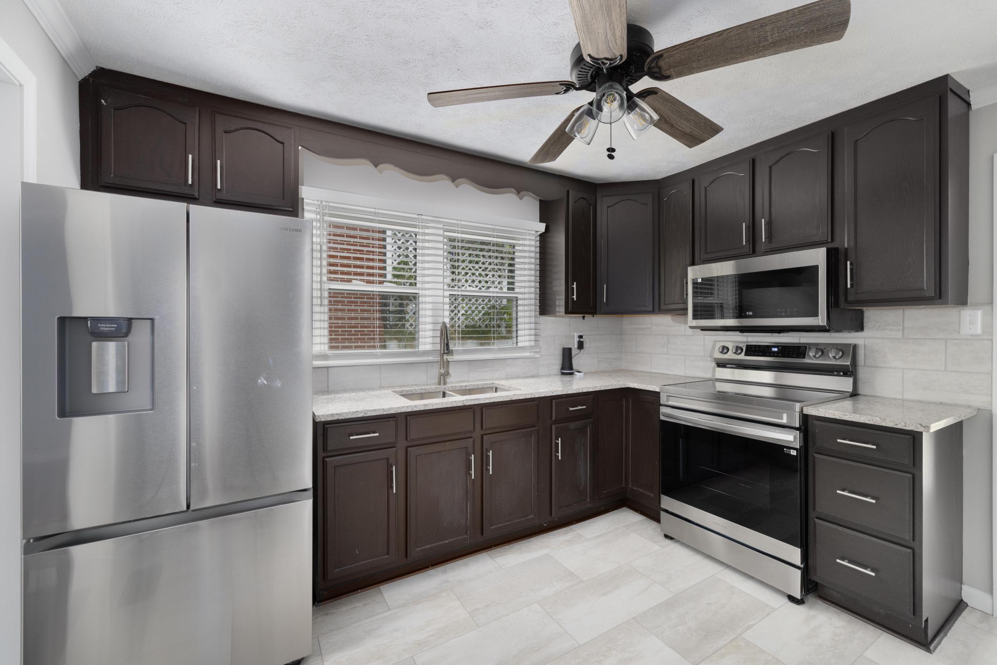 2114 Broad Street – photo 3