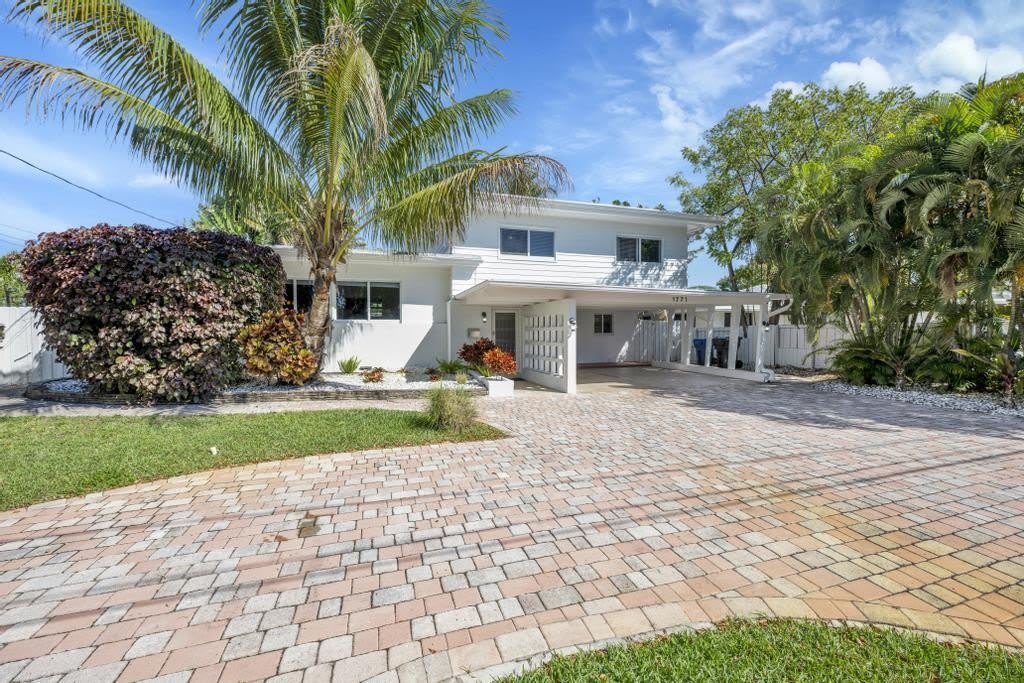 1771 NE 35th Street – photo 1