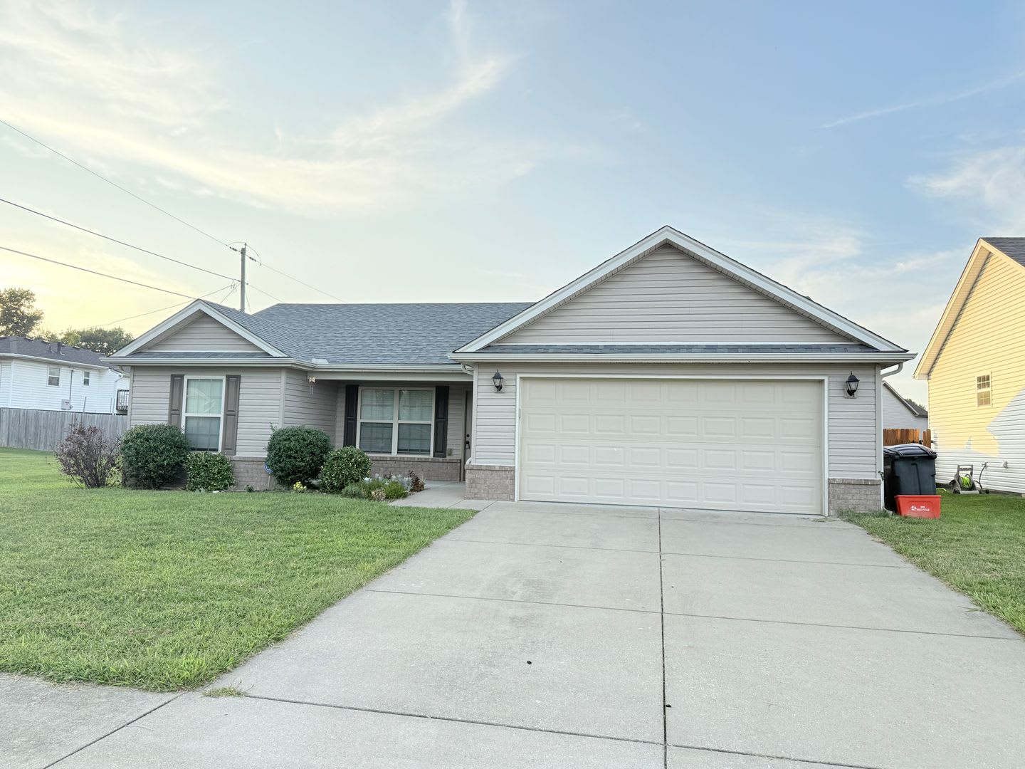 Beautiful 3 Bed / 2 Bath Home – photo 1