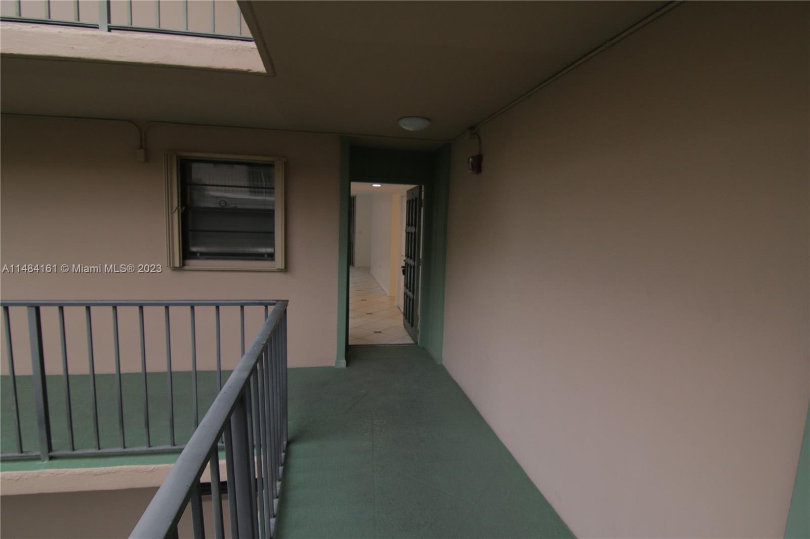 10525 Sw 112th Ave – photo 2
