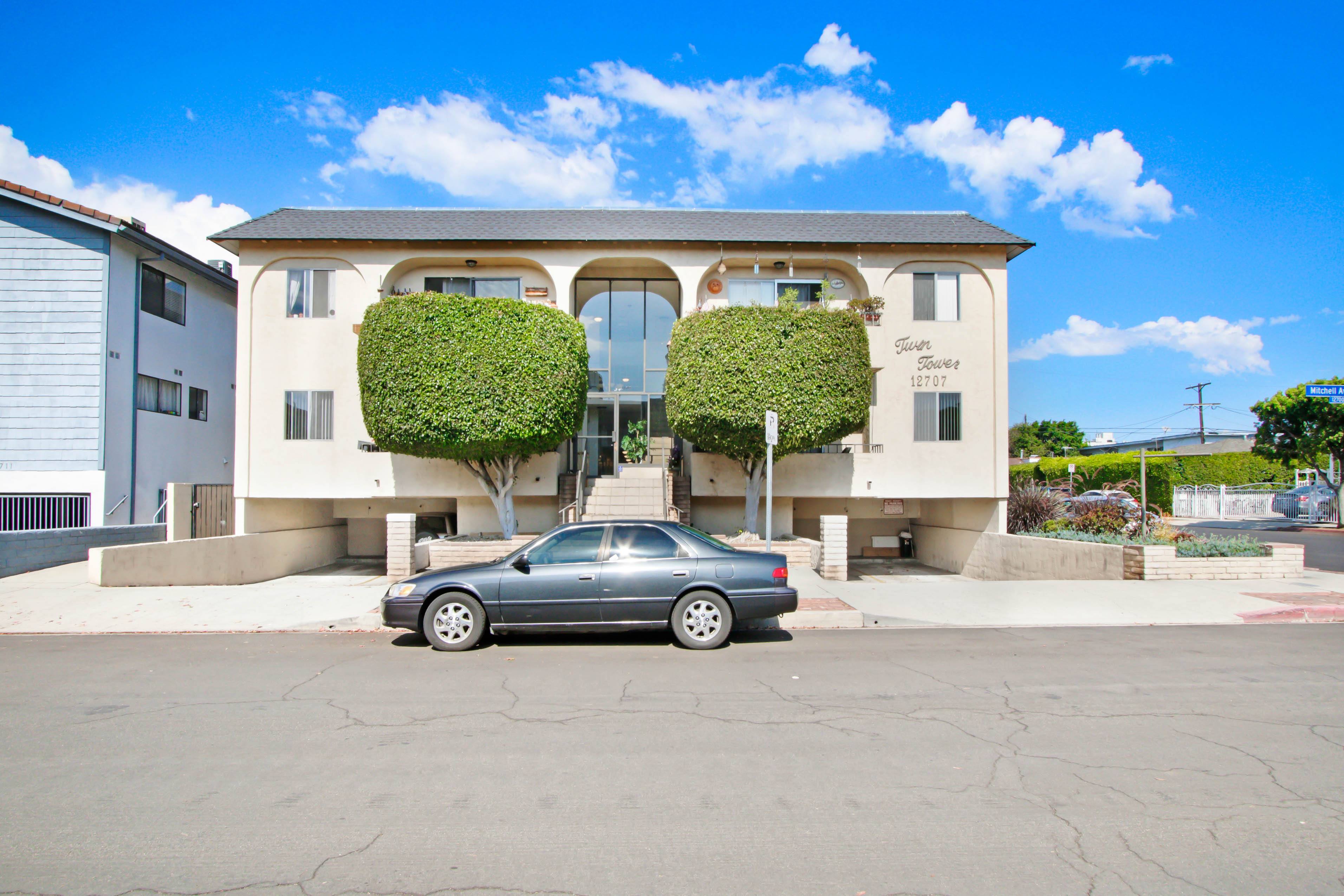 12707 Mitchell Apartments – photo 4