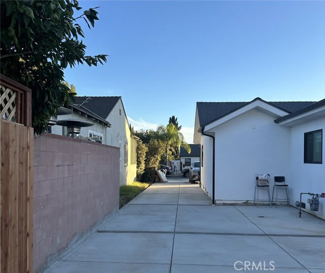 11333 1/2 Delano Street – photo 1