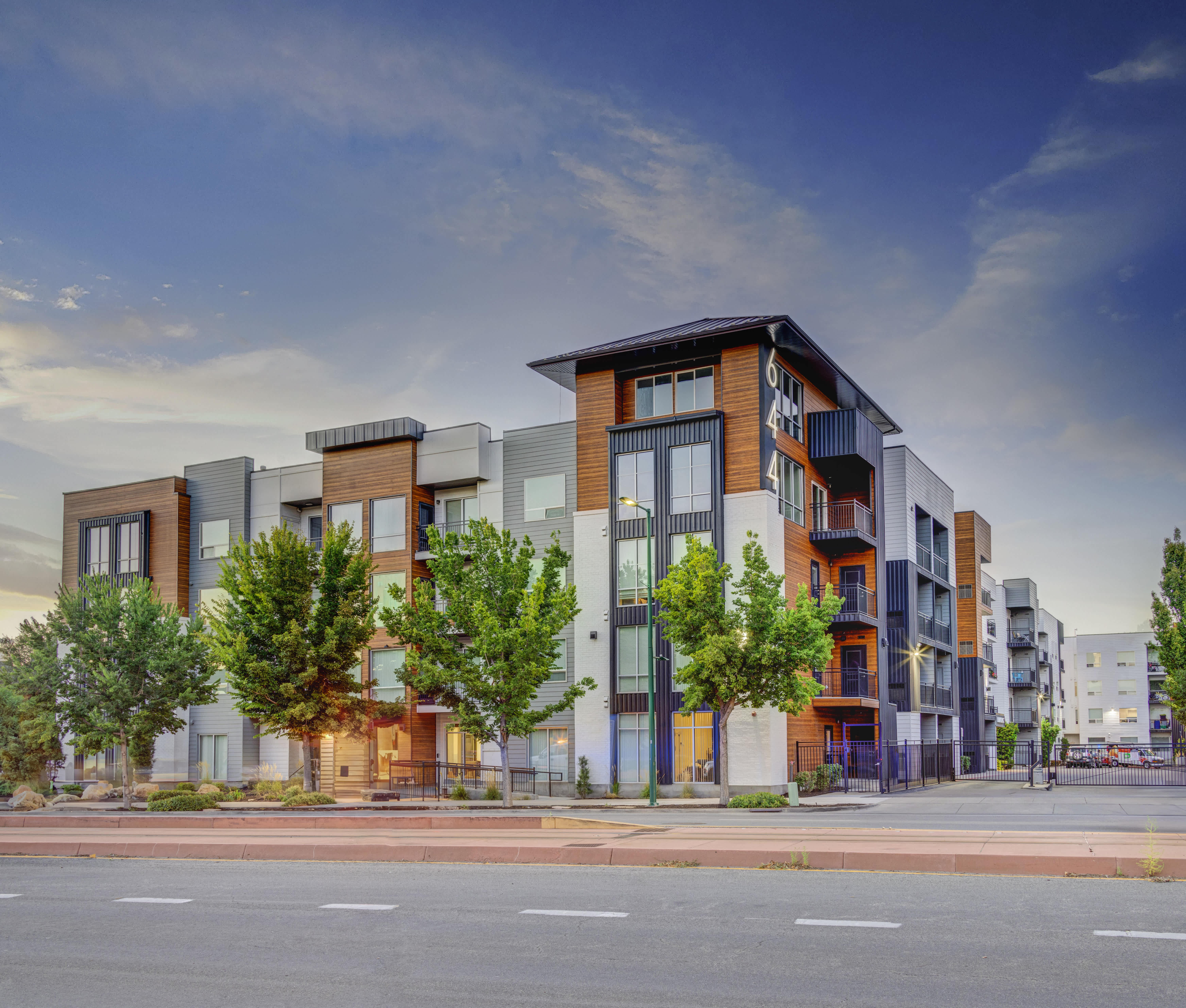 644 City Station – photo 2