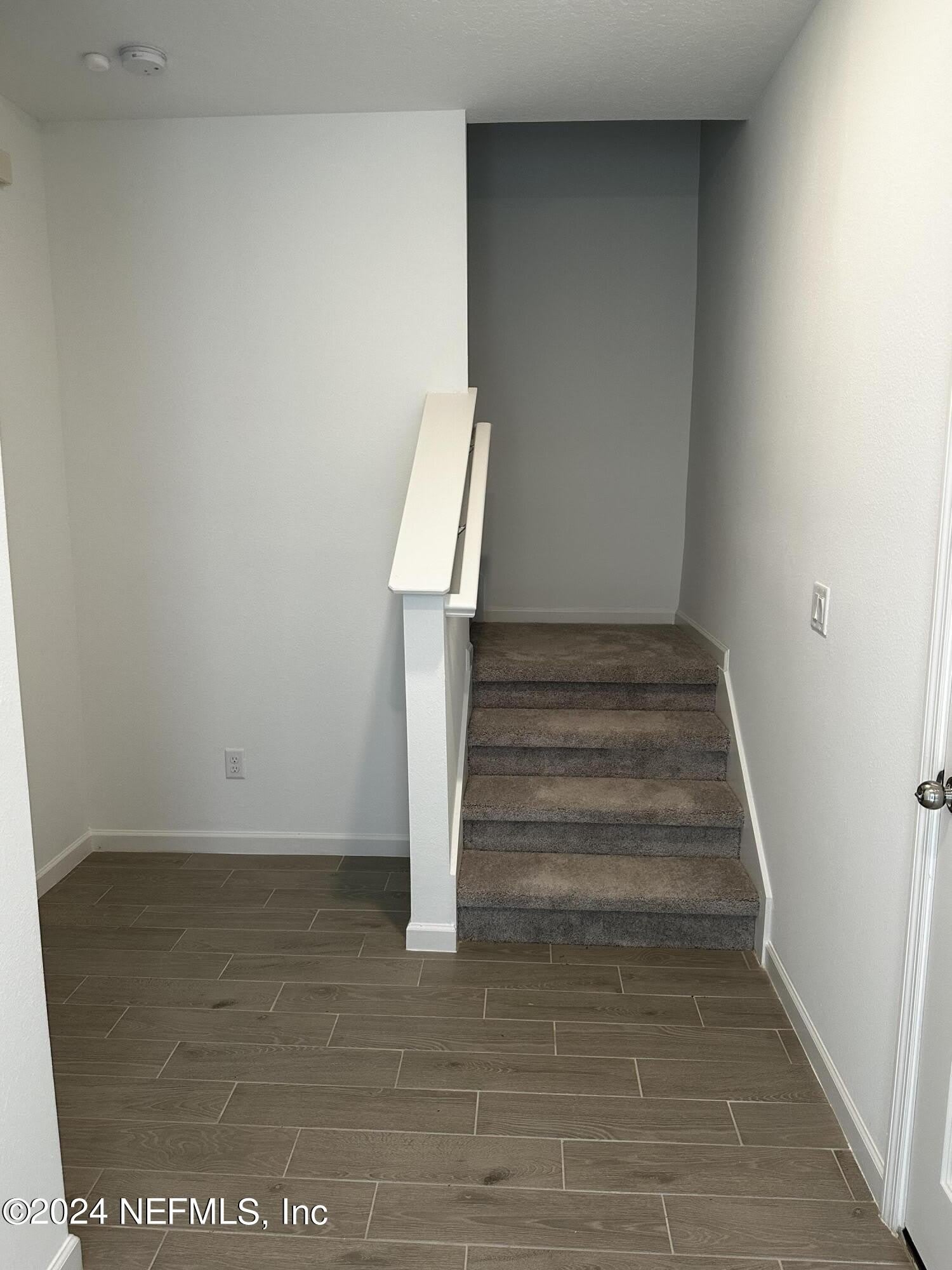 4387 LEEWARD BREEZE Loop – photo 3