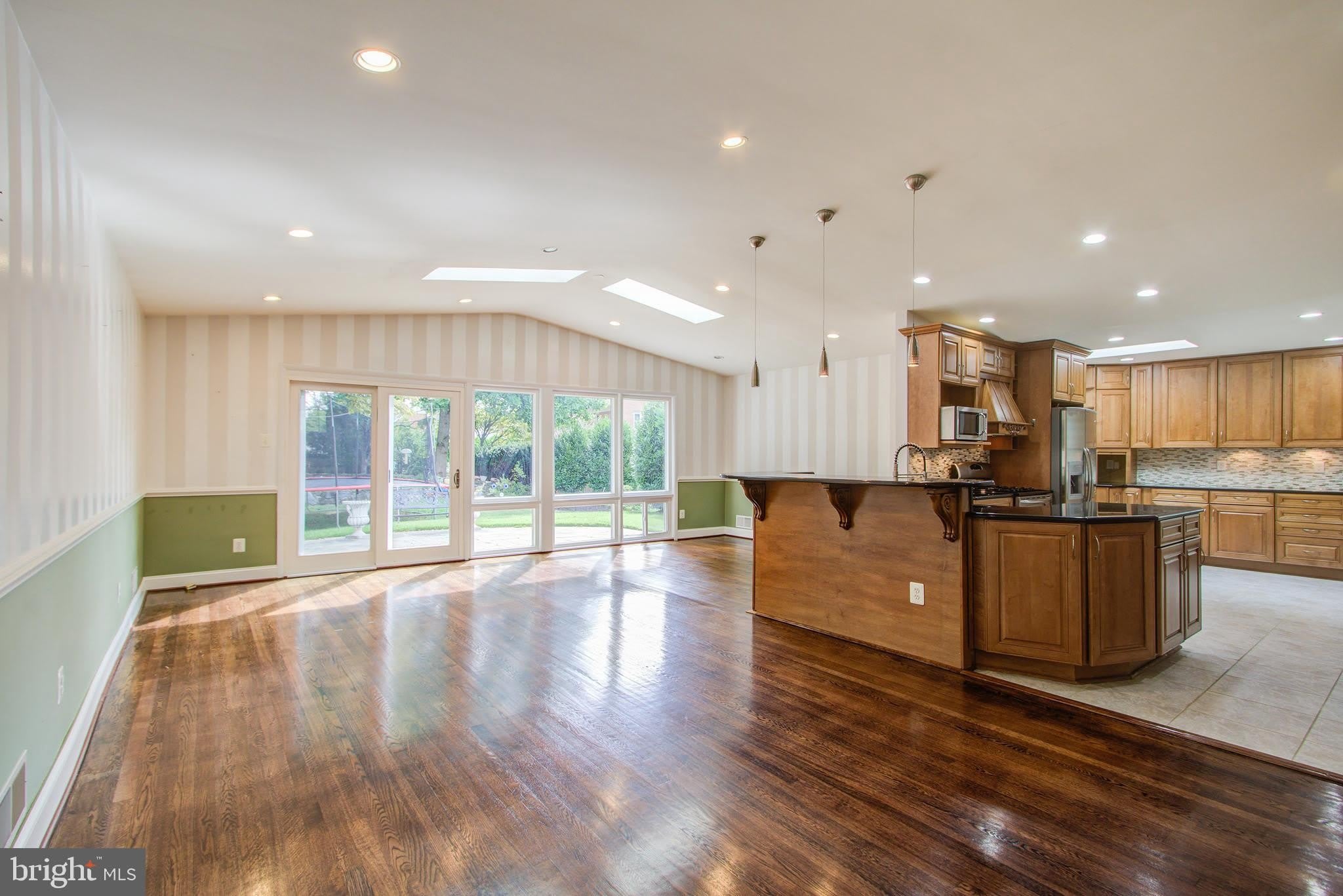 9203 Cedarcrest Drive – photo 5