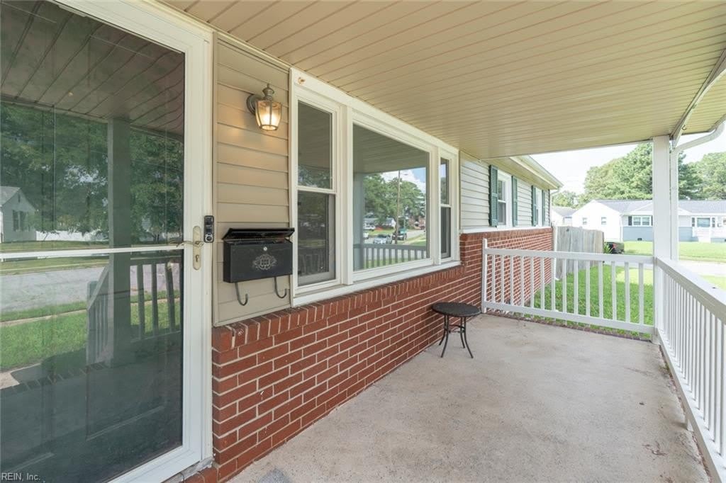 300 Daniel Way – photo 5