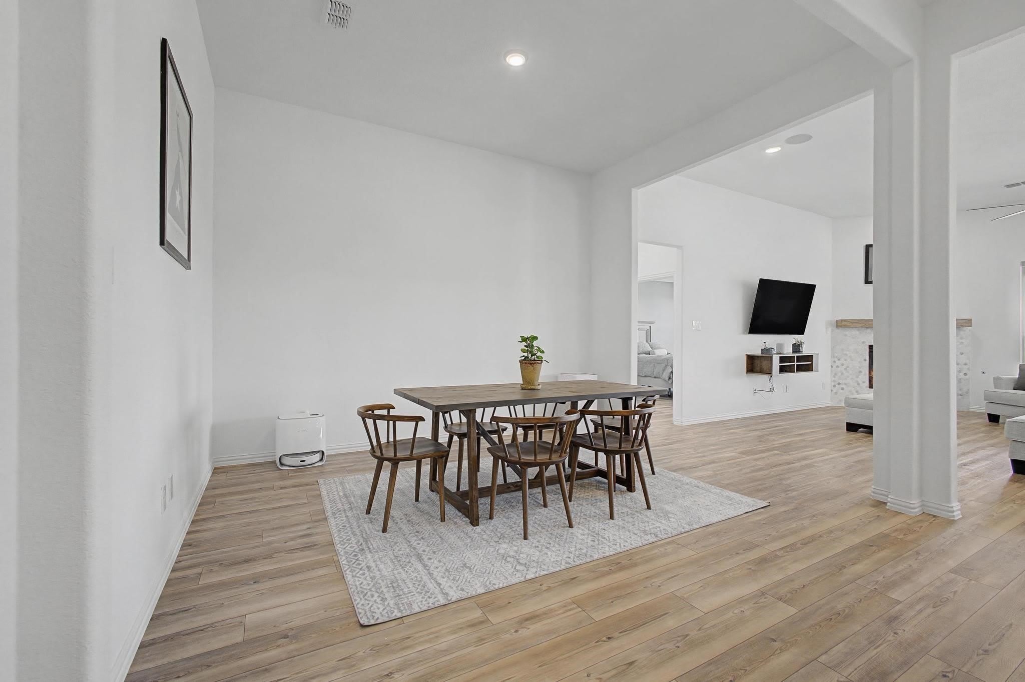 1724 Emmanuel Lane – photo 3