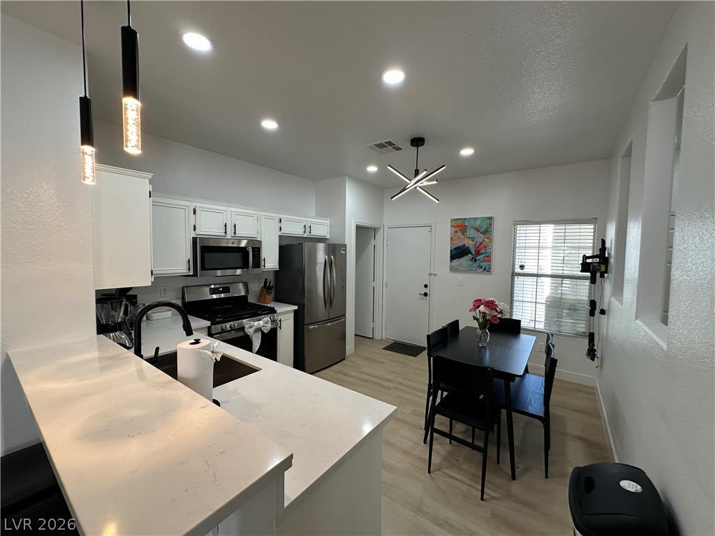 9825 Garamound Avenue – photo 4