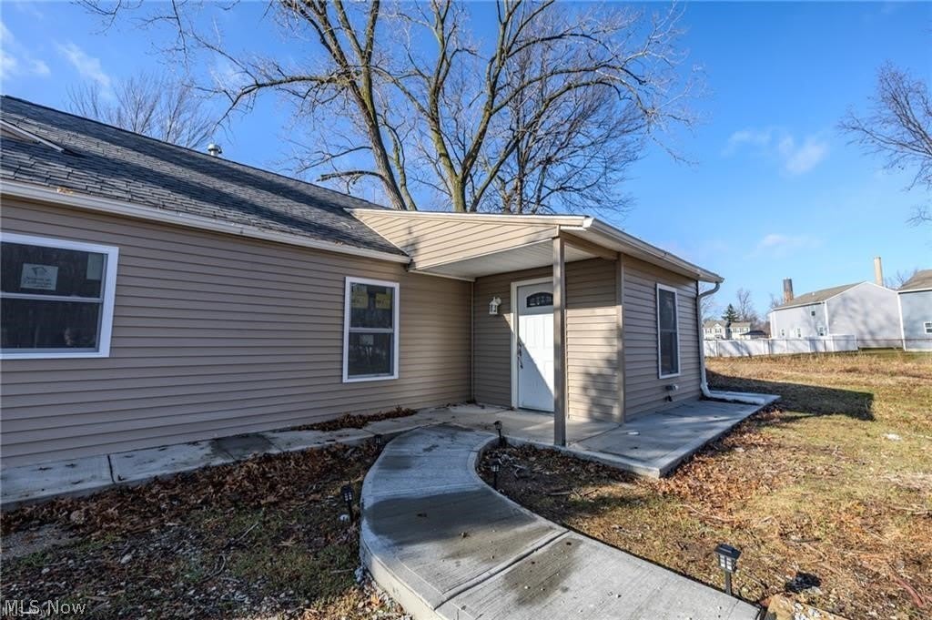 34469 Roberts Road – photo 2