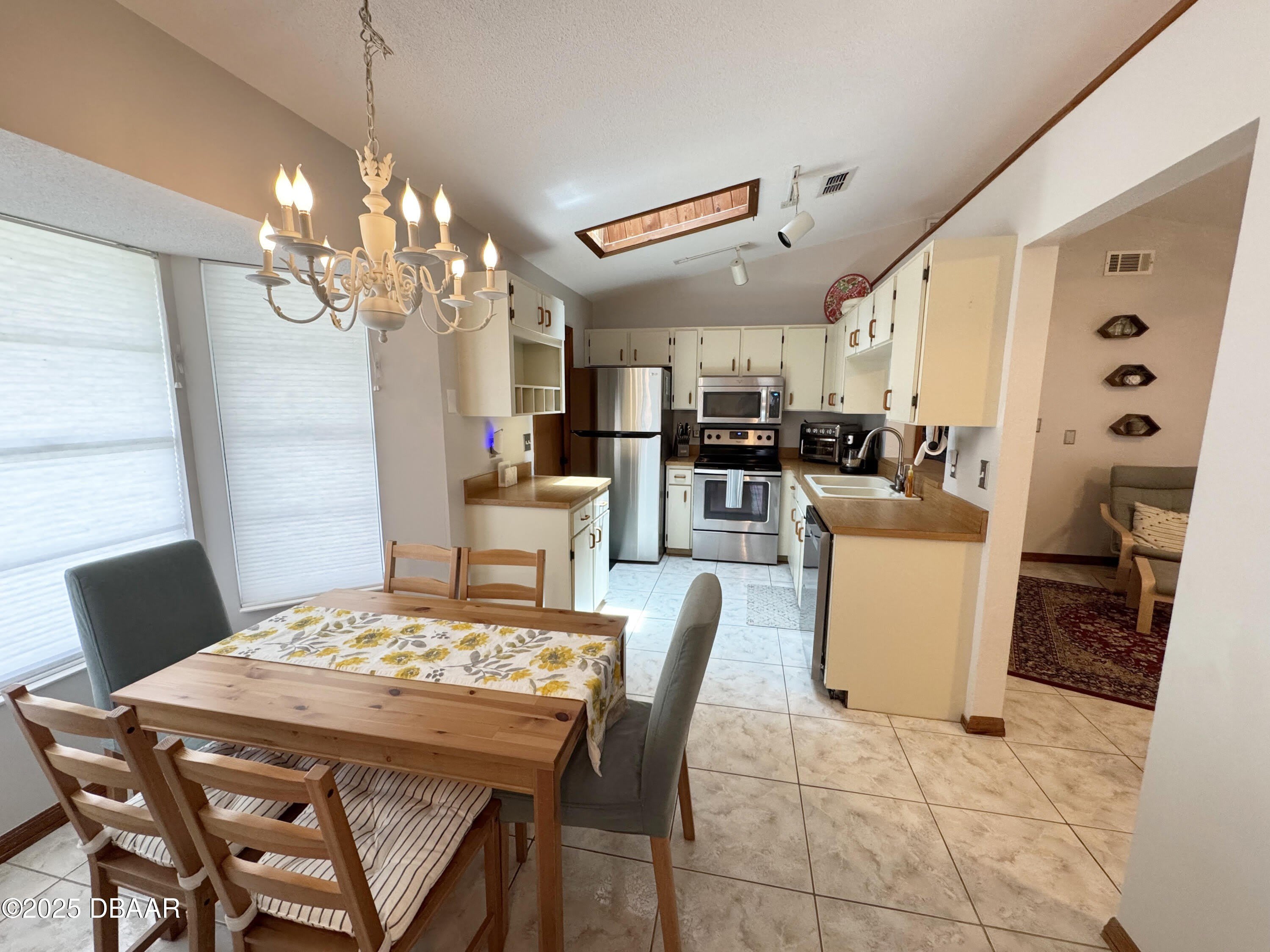 54 Capistrano Drive – photo 3