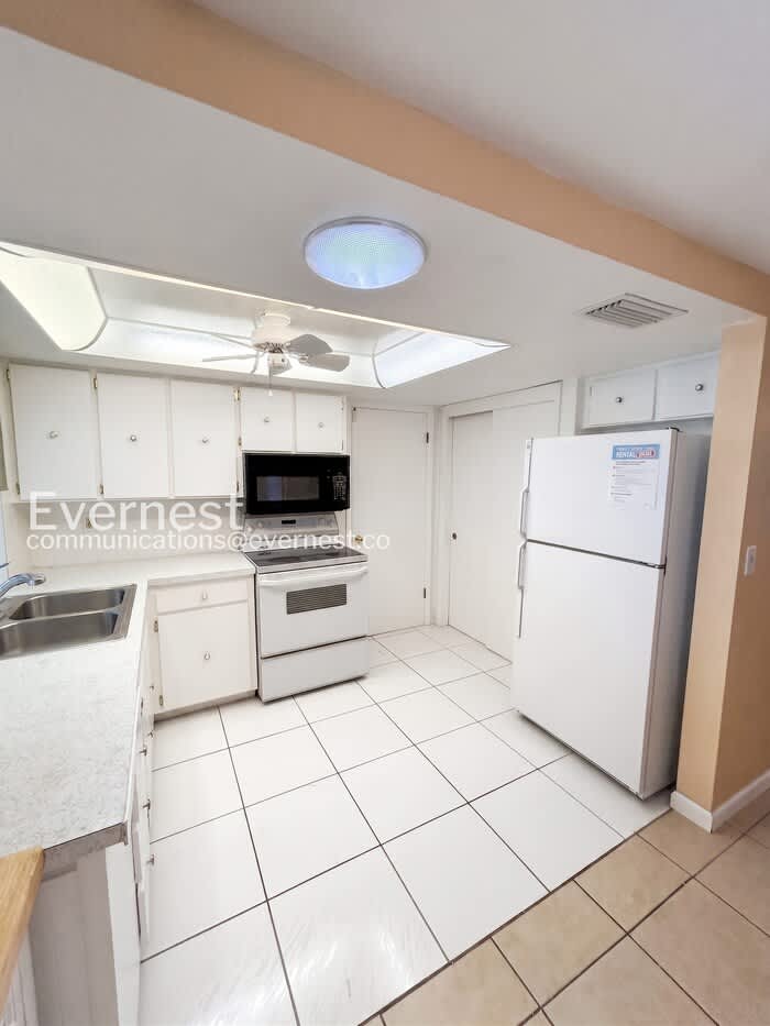 4133 Grayton Drive – photo 3