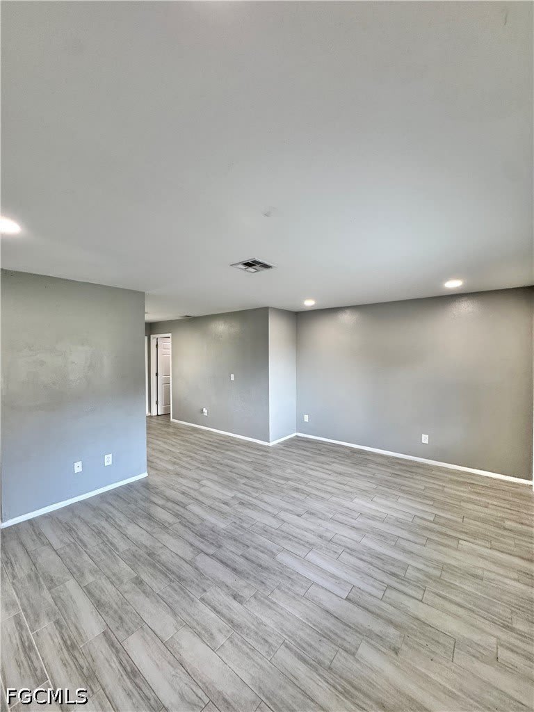 142 Harry Avenue S – photo 5