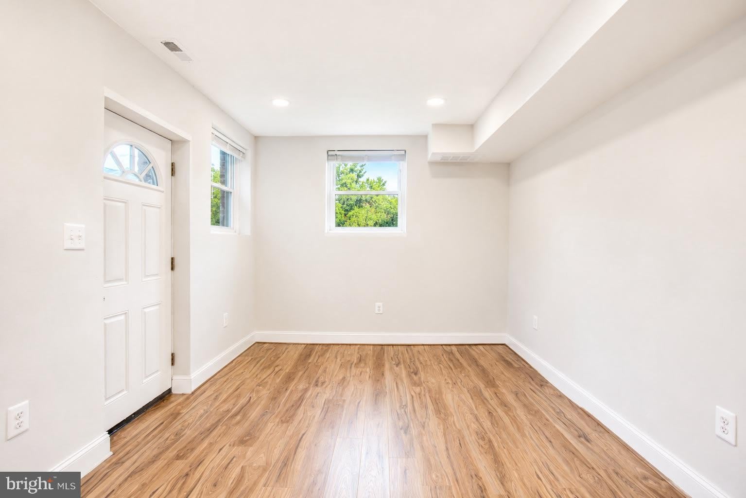 2851 ROBINSON Place SE – photo 3