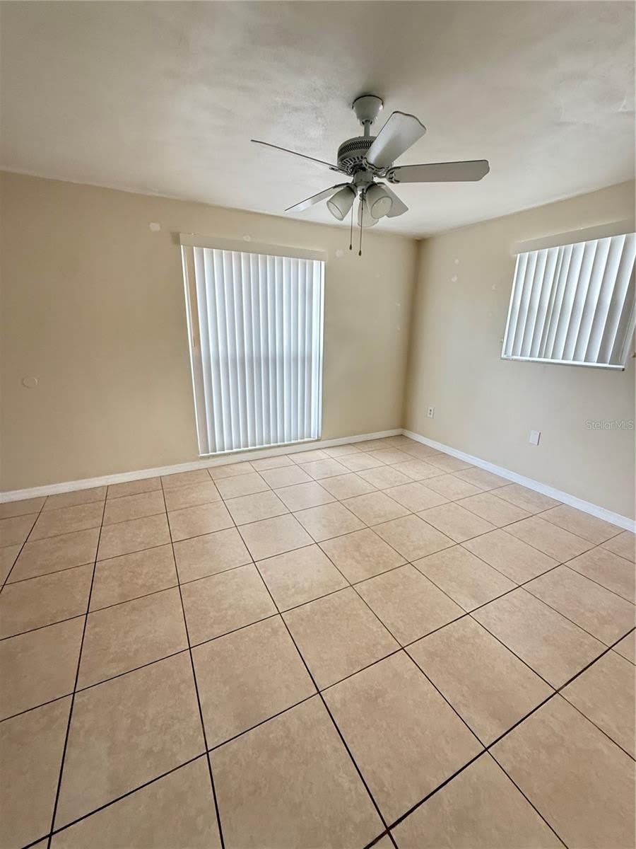 4216 HILLSDALE Drive – photo 5