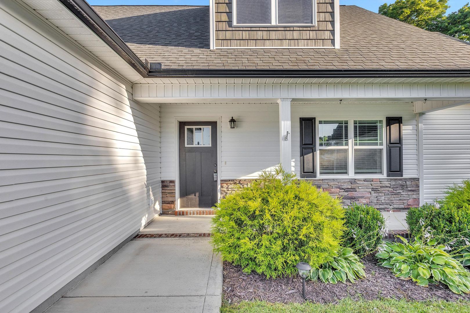 Ranch Style Holly Ridge Home with Fenced Yard Available! – photo 2