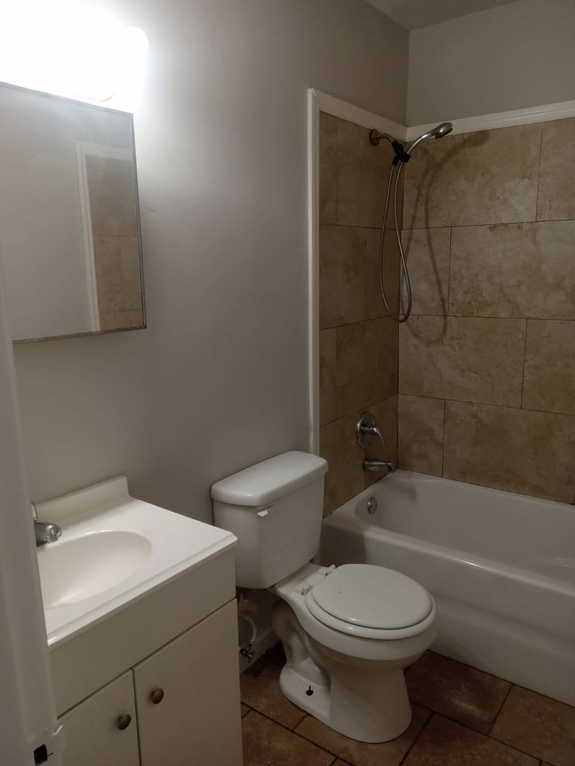 1432-1438 Columbia Circle SE – photo 3