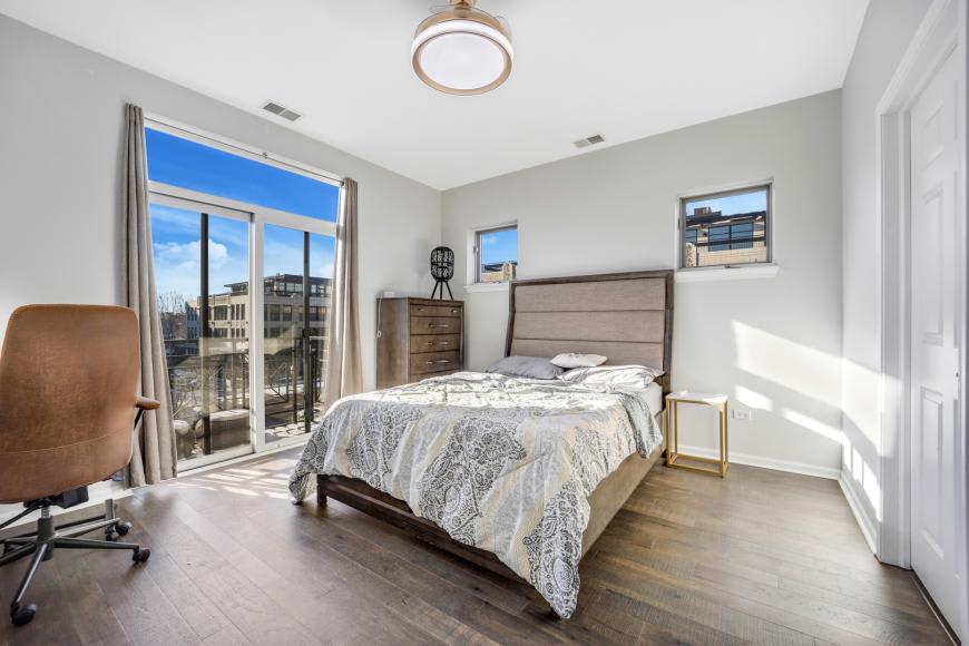 947 West 14Th Pl – photo 3