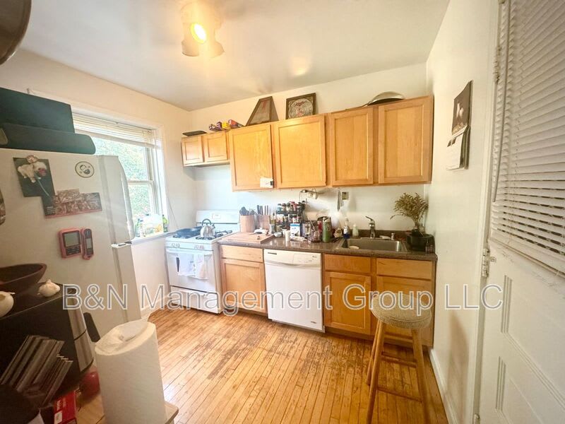 4899 N. Hermitage – photo 4