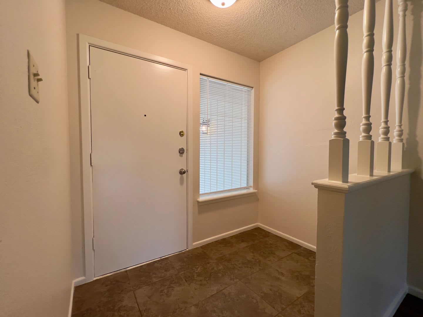 Fully Updated 3/2/2 in West Lubbock – photo 3