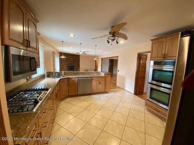 490 W Park Avenue – photo 2
