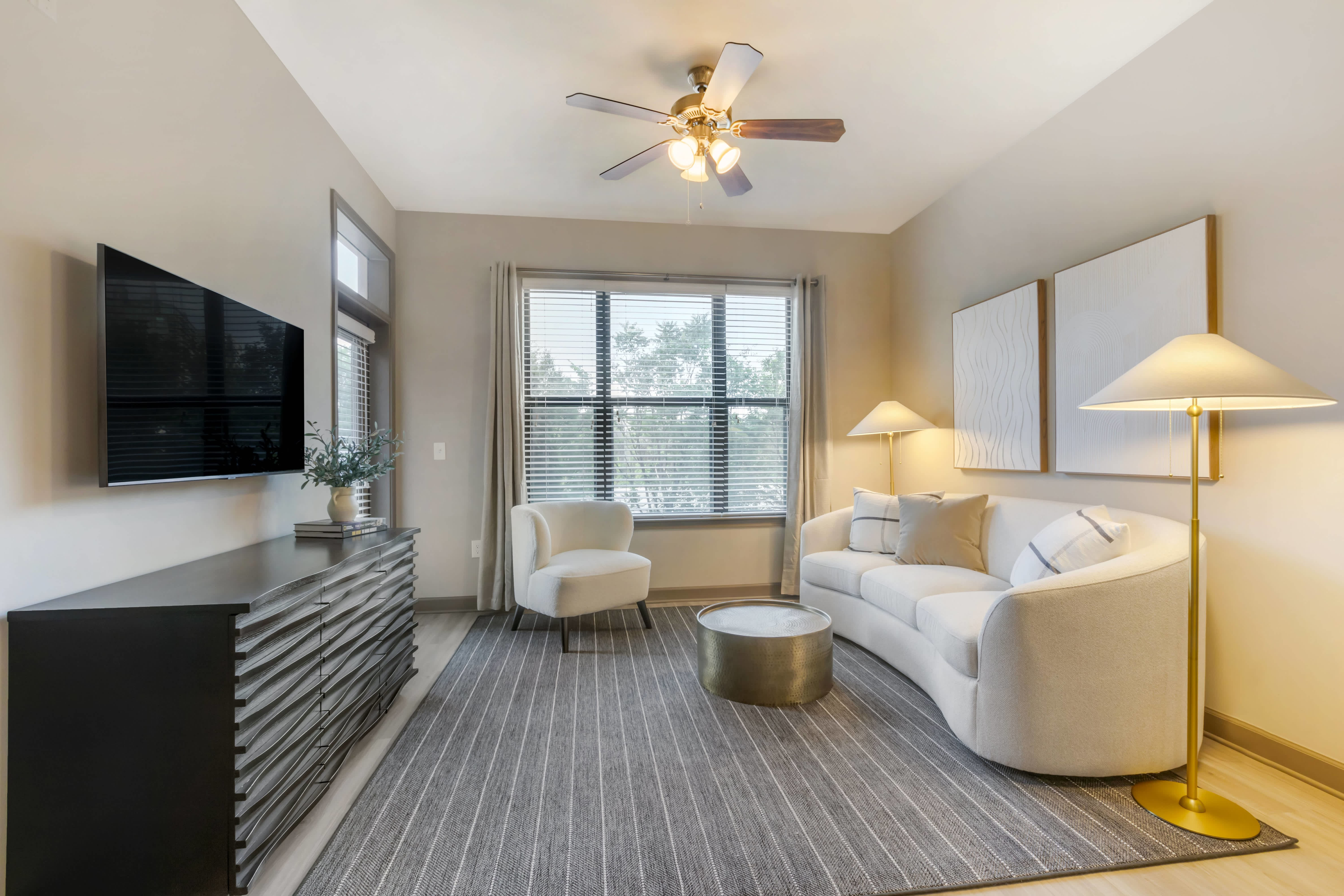 Radius West Midtown – photo 3