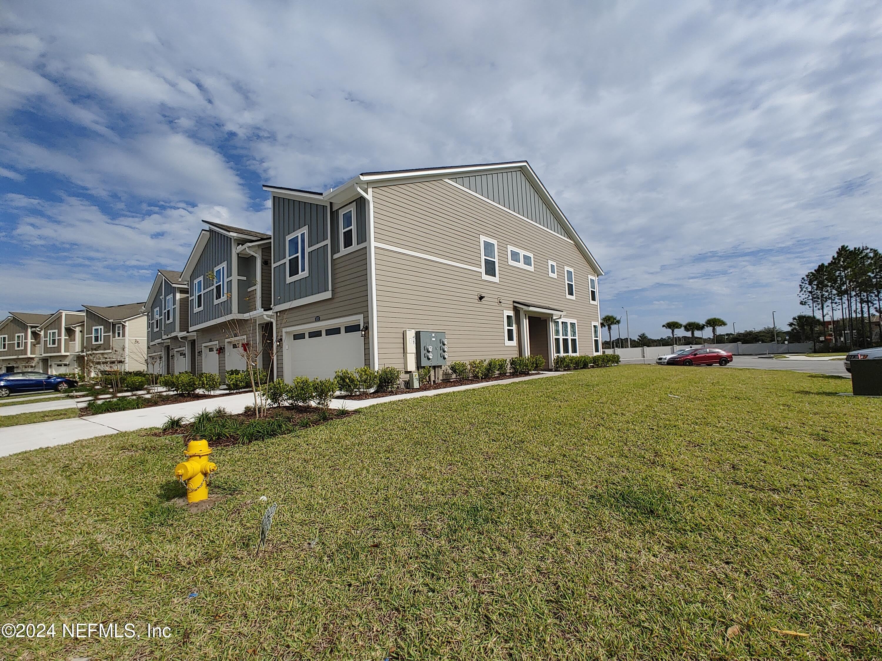 11253 MINNETTA Court – photo 1