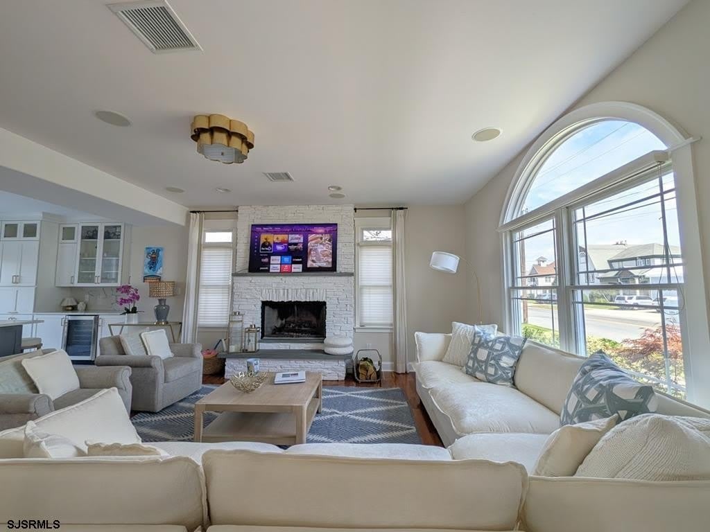 206 Battersea Road – photo 5