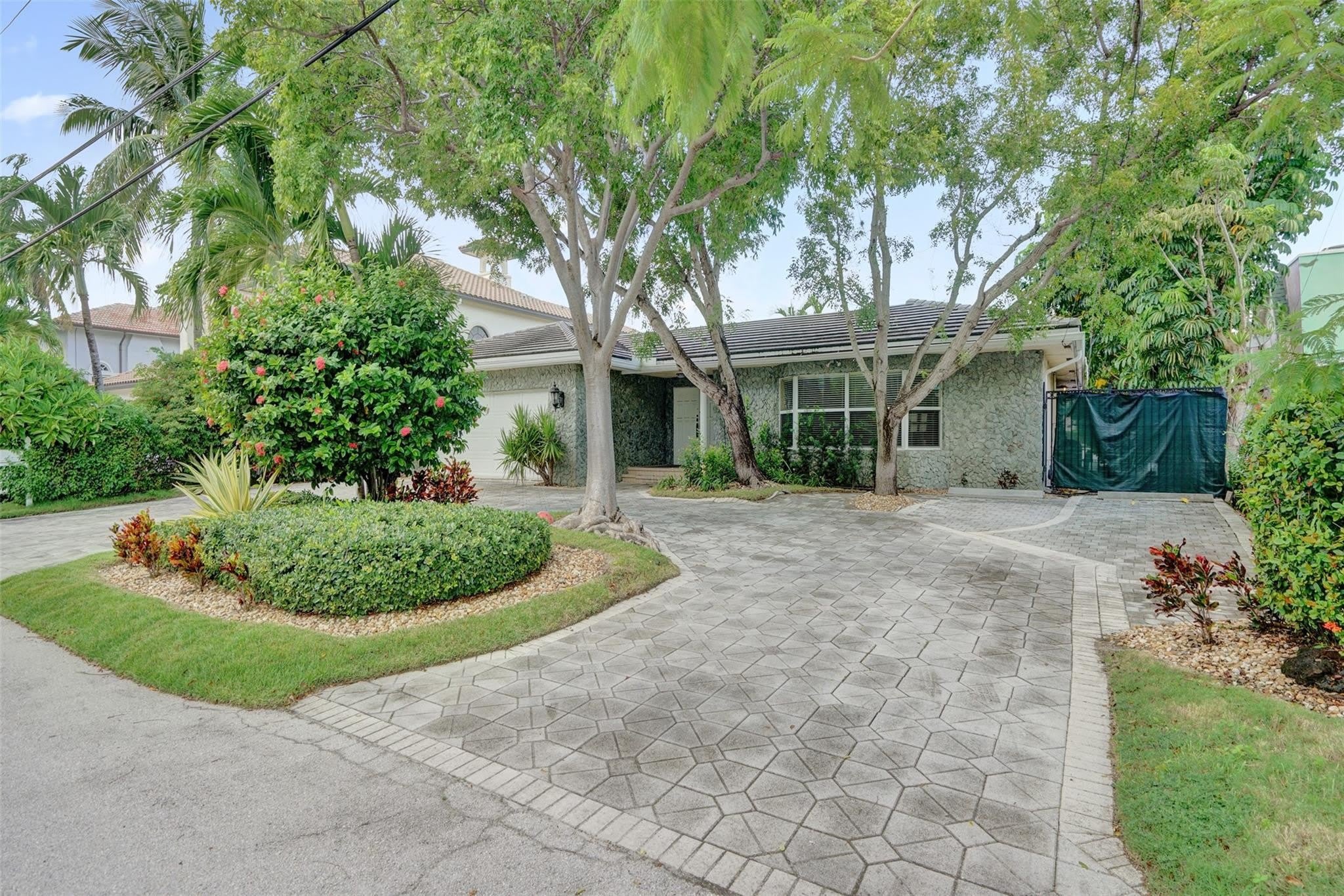2427 Sea Island Drive – photo 4