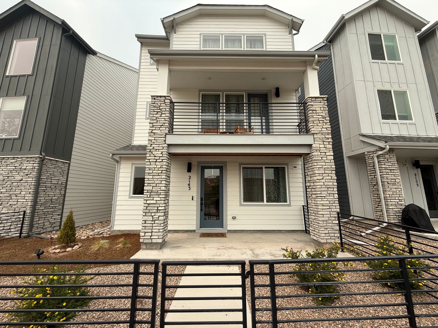 Beautiful 2024-Built 4 Bedroom, 4 Bathroom Home with Pikes Peak Views off Interquest!!! – photo 3