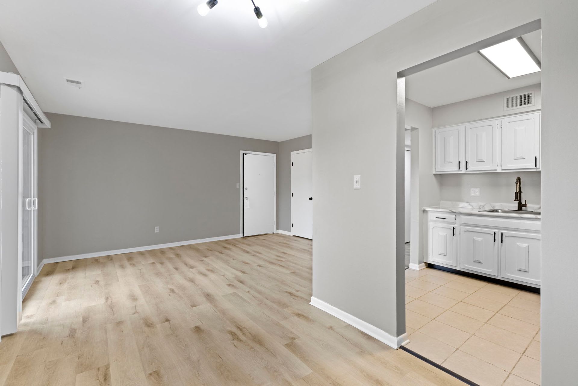 The Cedars Apartment Homes – photo 4