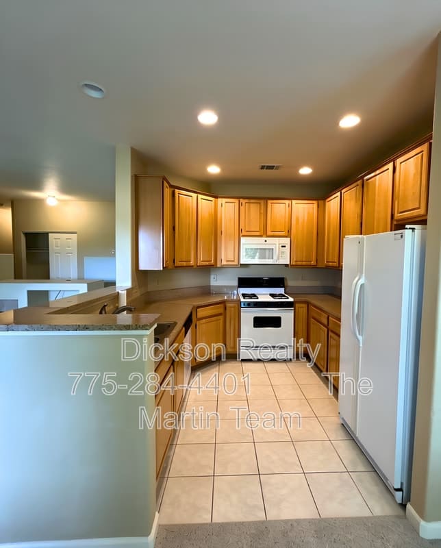 900 South Meadows Parkway – photo 5