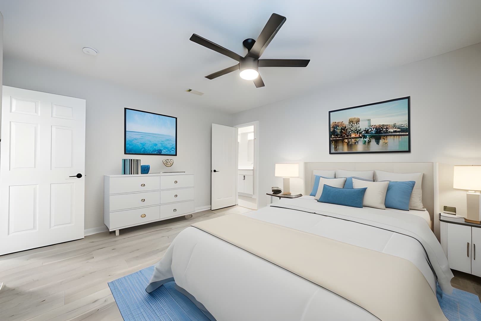 UT PRE-LEASE: Newly Updated 6 Bed / 3.5 Bath House In Hyde Park, Updated Kitchen, Bathrooms and Fixtures – photo 5