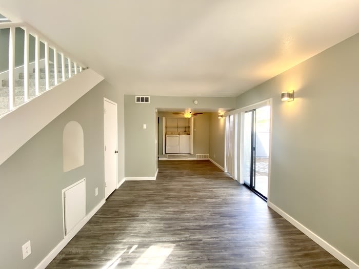 337 South Railroad Avenue – photo 2