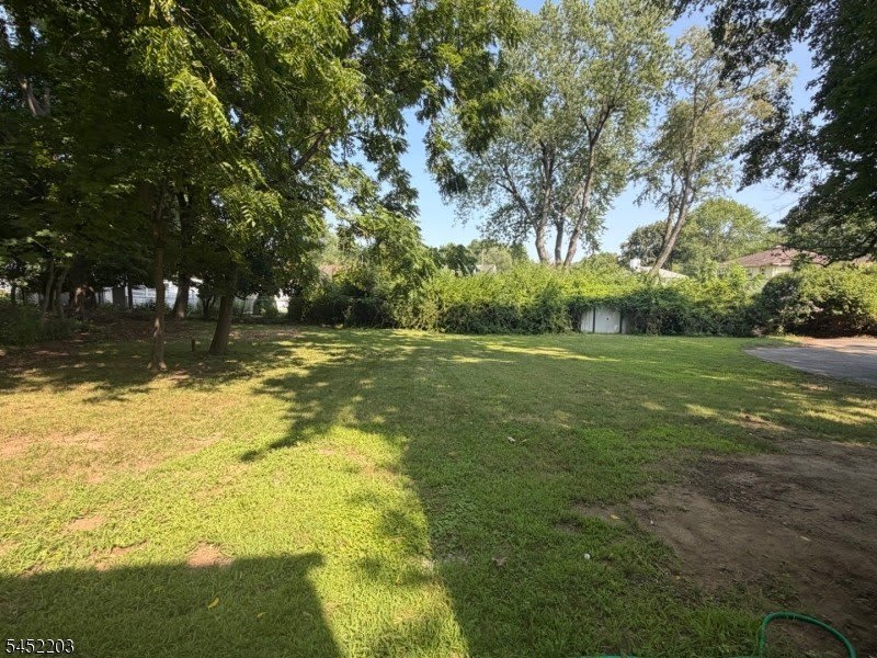 1016 Valley Rd – photo 3