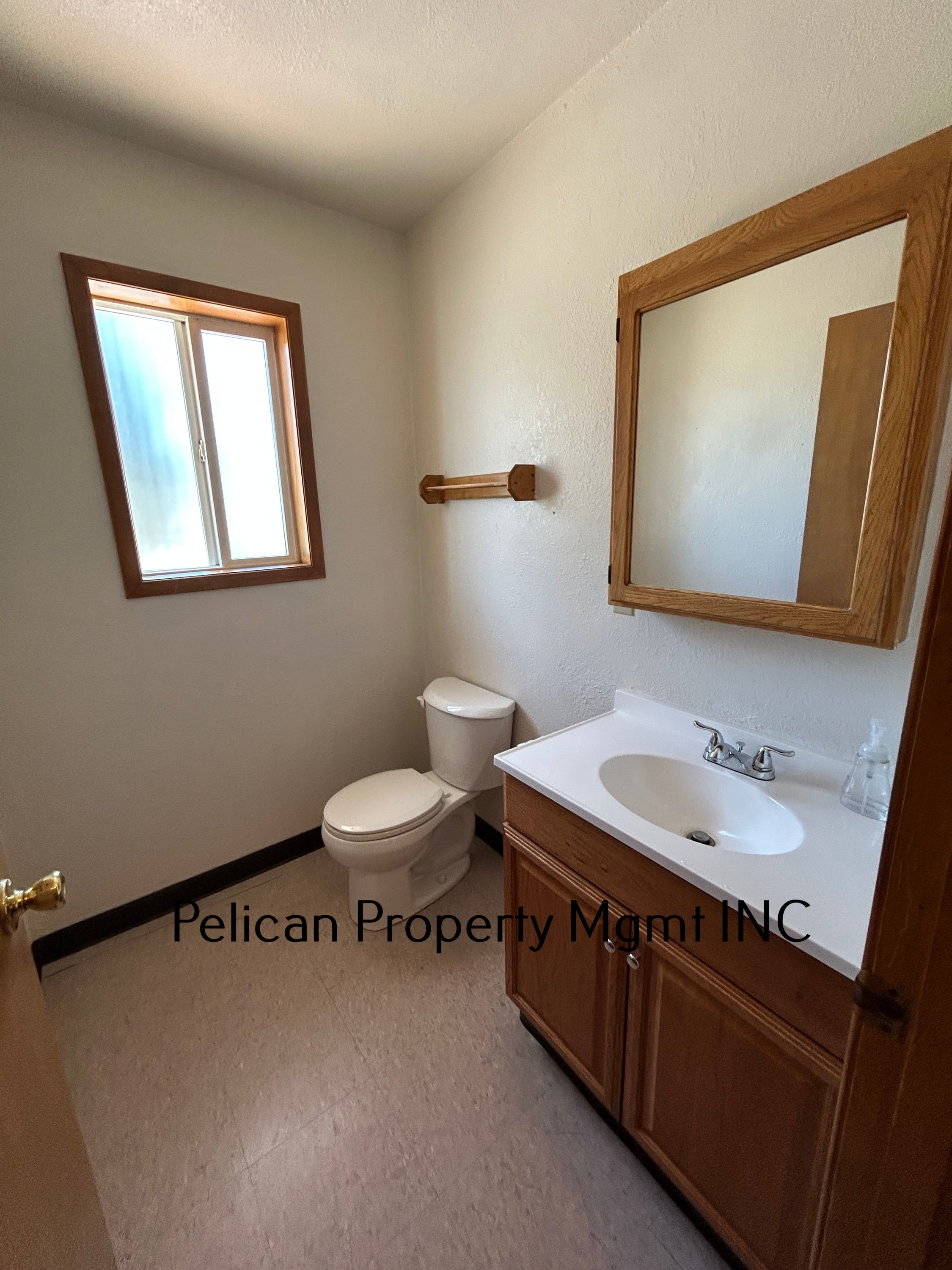 2055 N. Eldorado Ave – photo 2