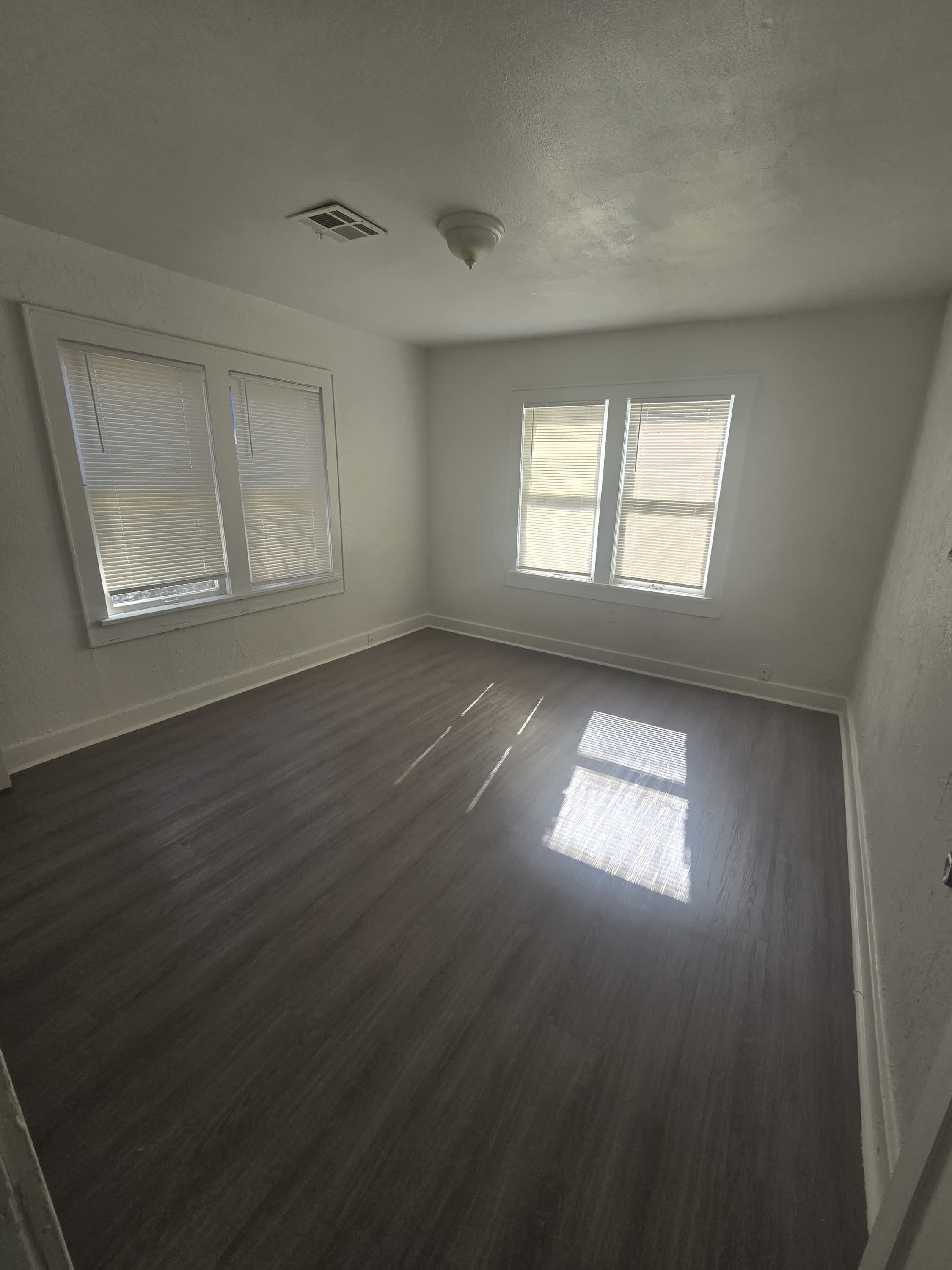 2200 North Kelham Avenue – photo 5