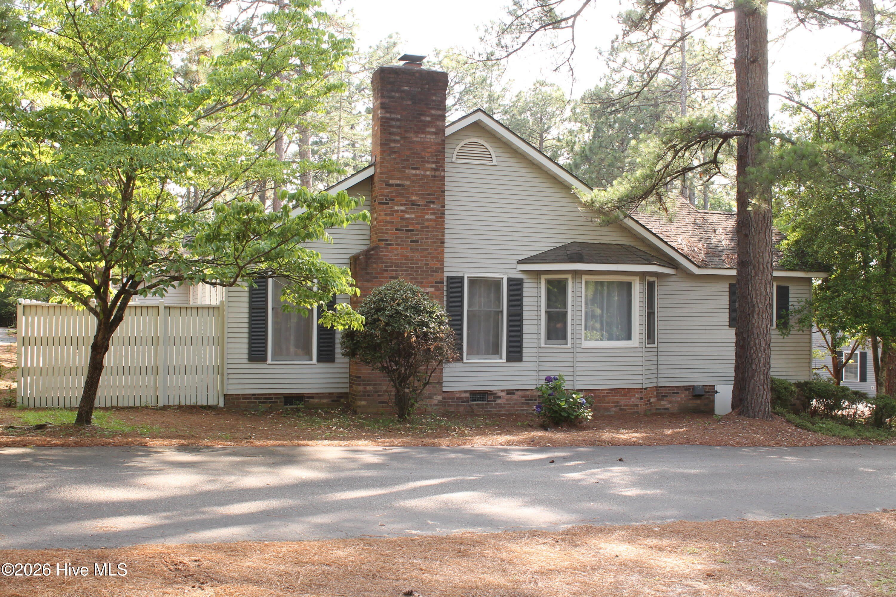 1624 E Indiana Avenue – photo 2