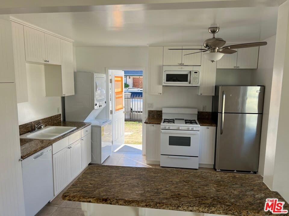 13636 Cerise Ave – photo 1