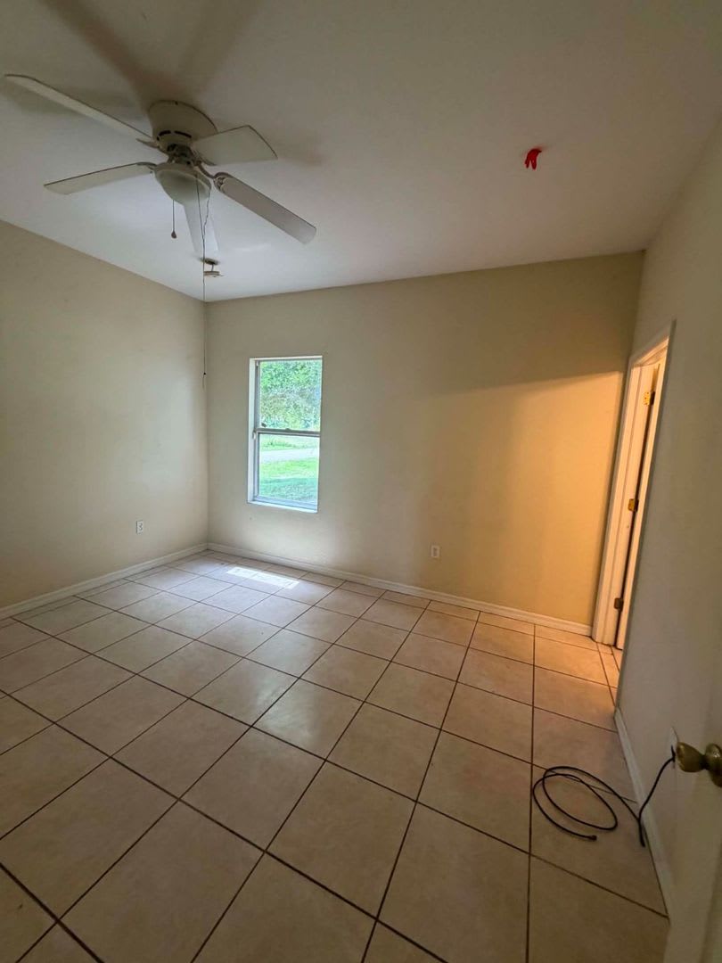 COMING SOON!!! Charming 3/2/2 car garage home in North Port – photo 4