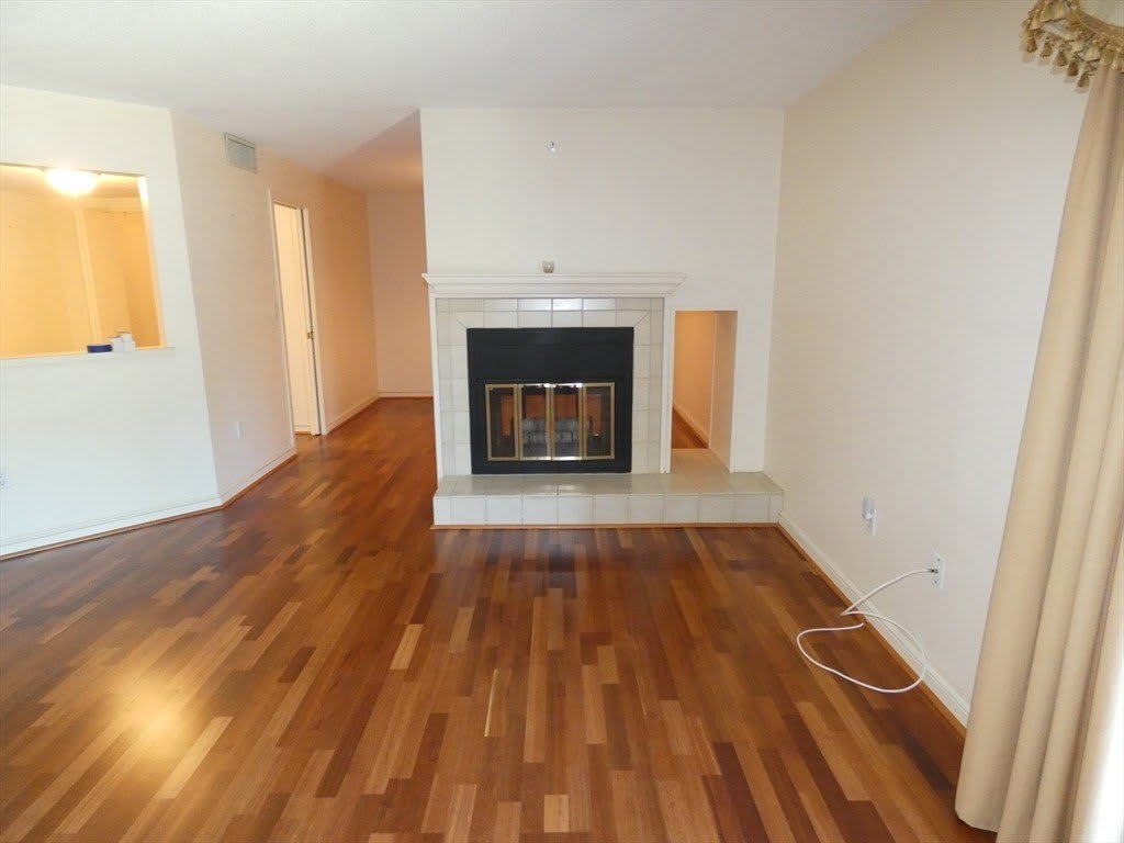 380 Place Lane – photo 4
