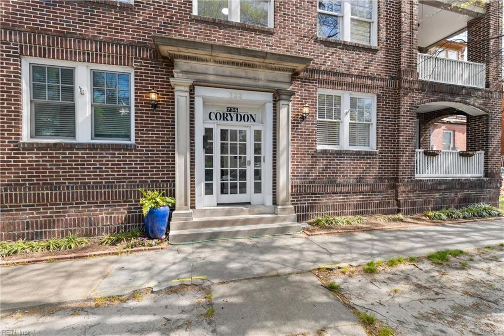 736 W. Princess Anne Rd #102 – photo 1