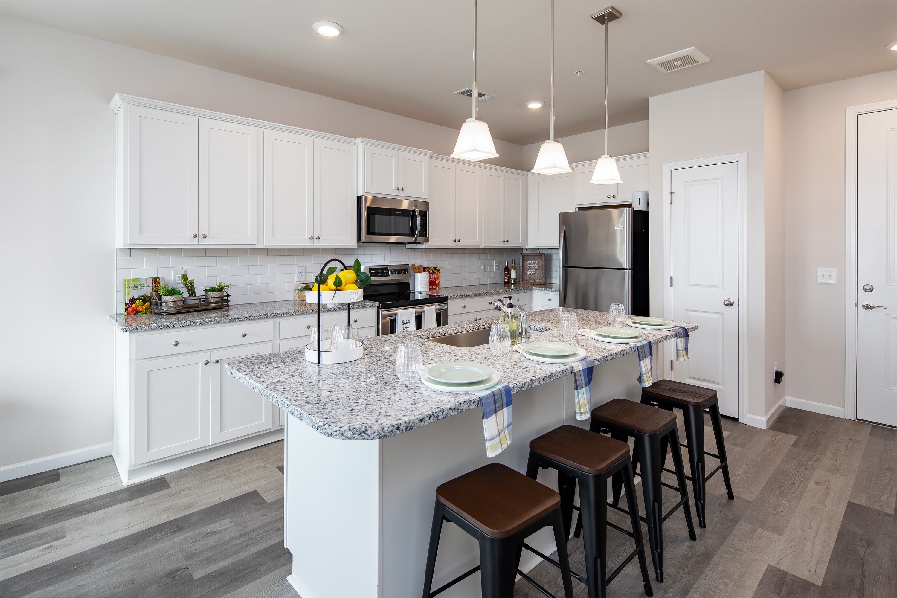 Crest At Burkitt Ridge Apartments And Townhomes – photo 1