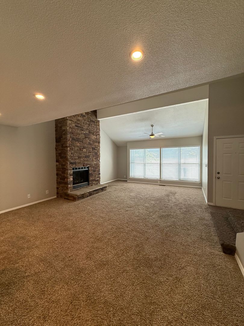 8861 W 106th Terr – photo 4