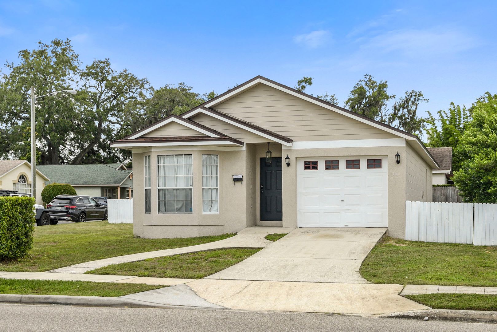 Winter Park 3 Bedroom Steps To Shopping Dining – photo 3