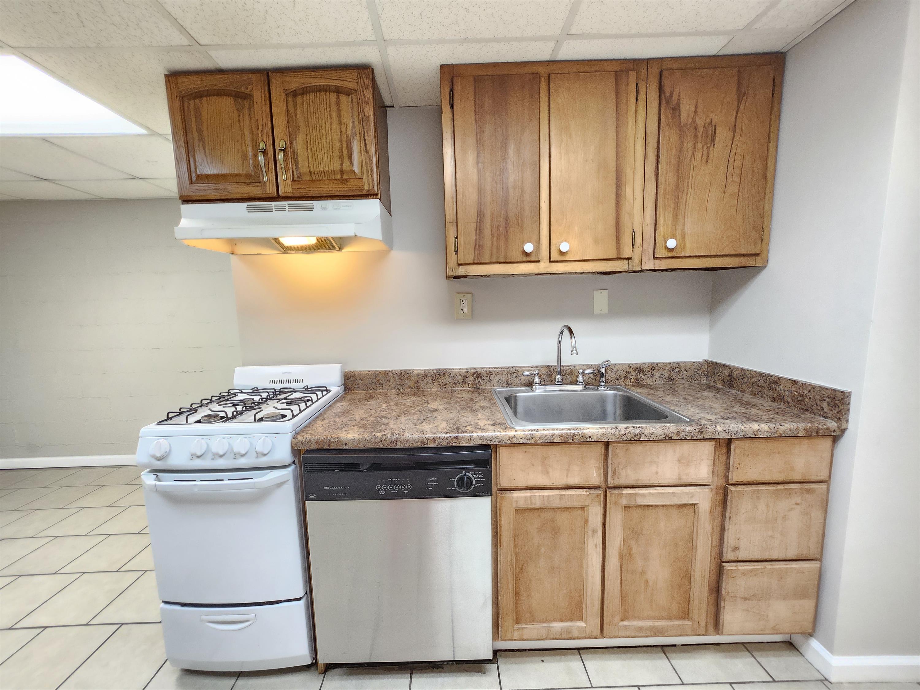 1206 Francis Street Northwest – photo 4