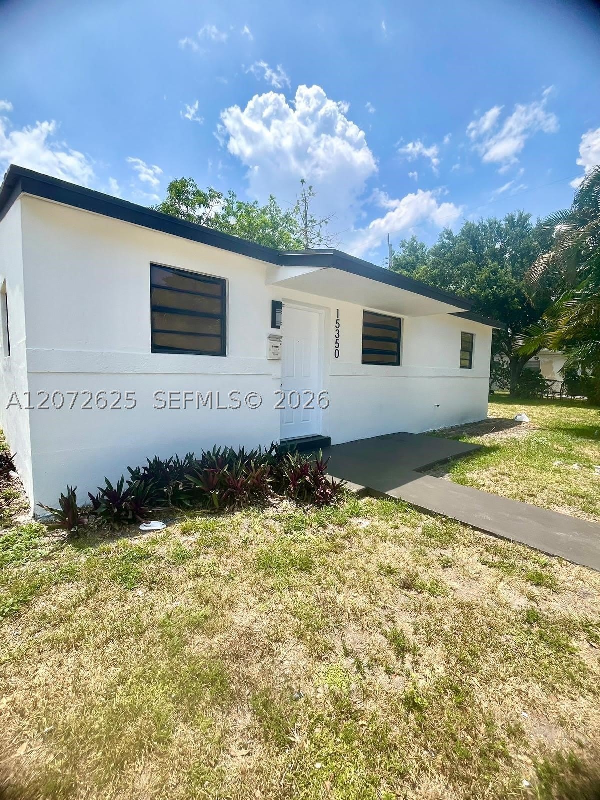 15350 NE 14th Ct – photo 2